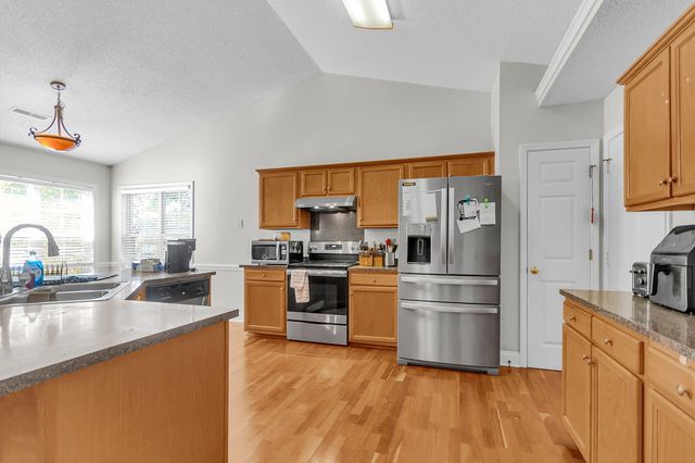 137 Paddock Way, Summerville, SC 29486