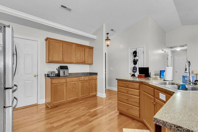 137 Paddock Way, Summerville, SC 29486