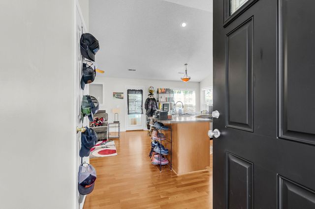 137 Paddock Way, Summerville, SC 29486