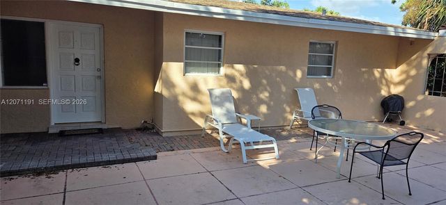2359 N Wallen Drive, Palm Beach Gardens, FL 33410