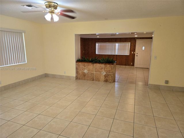 2359 N Wallen Drive, Palm Beach Gardens, FL 33410