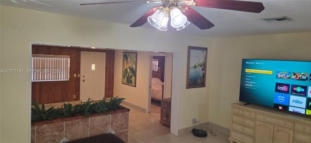 2359 N Wallen Drive, Palm Beach Gardens, FL 33410