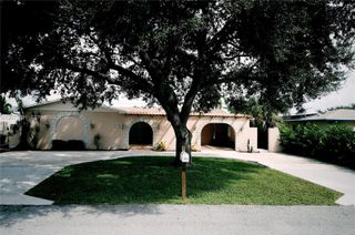 2359 N Wallen Drive, Palm Beach Gardens, FL 33410
