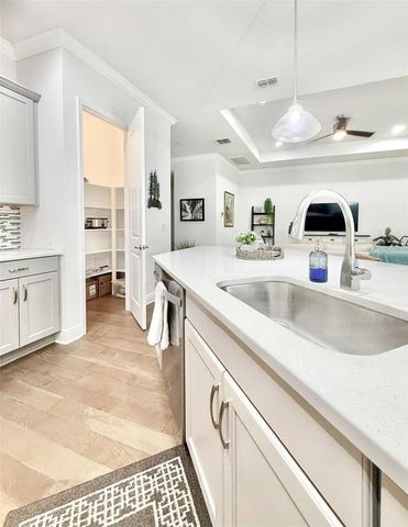 6008 SPARROWHEAD WAY, Lithia, FL 33547