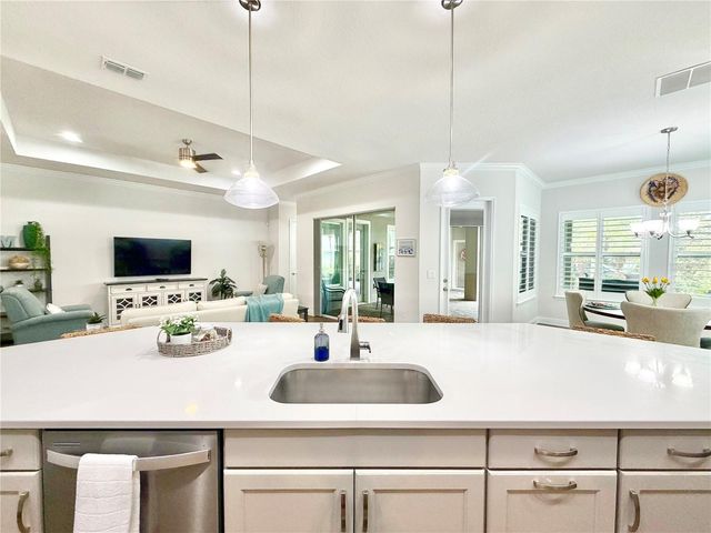 6008 SPARROWHEAD WAY, Lithia, FL 33547