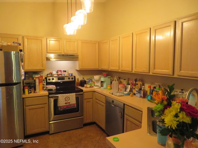 8979 ROSE HILL Drive N, Jacksonville, FL 32221