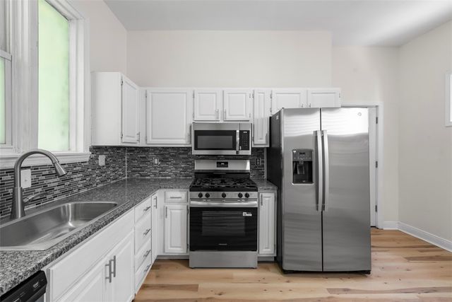 2116 Perrysville Avenue, Perry Hilltop, PA 15214