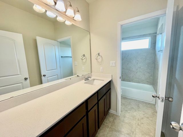 111 Living Reef DR, San Marcos, TX 78666