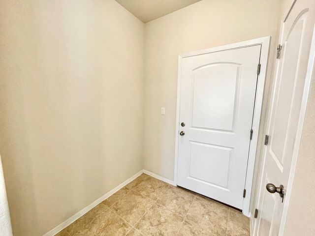 111 Living Reef DR, San Marcos, TX 78666