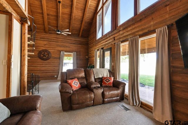 436 County Road 3802, Bullard, TX 75757