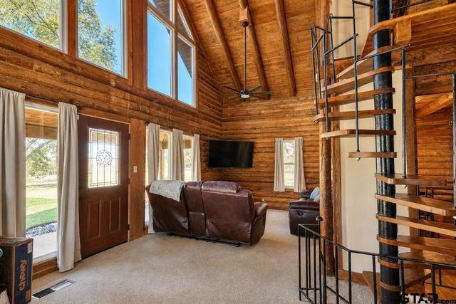 436 County Road 3802, Bullard, TX 75757