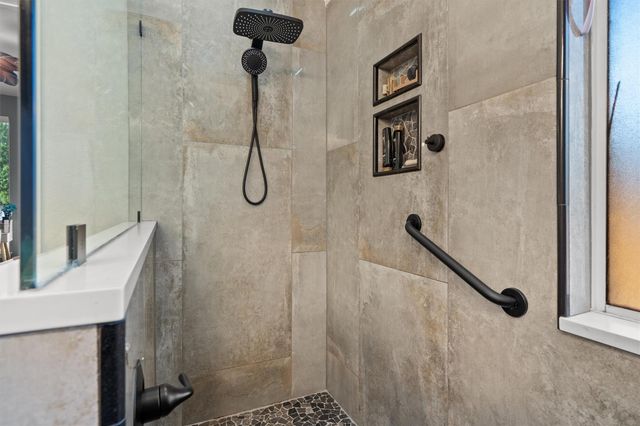 4212 Fairmeadow DR, Round Rock, TX 78665