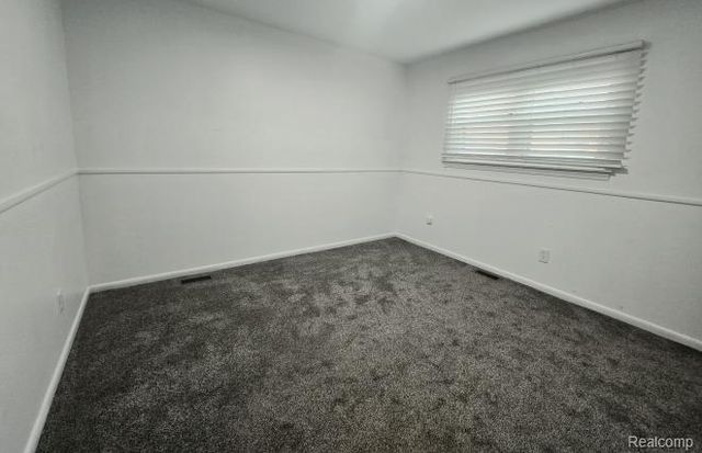 1292 Moulin Avenue, Madison Heights, MI 48071