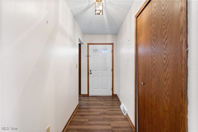 4415 Royce Avenue, Uniontown, OH 44685