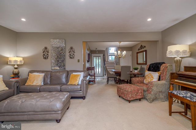 20 KELLY CT, Hamilton, NJ 08690