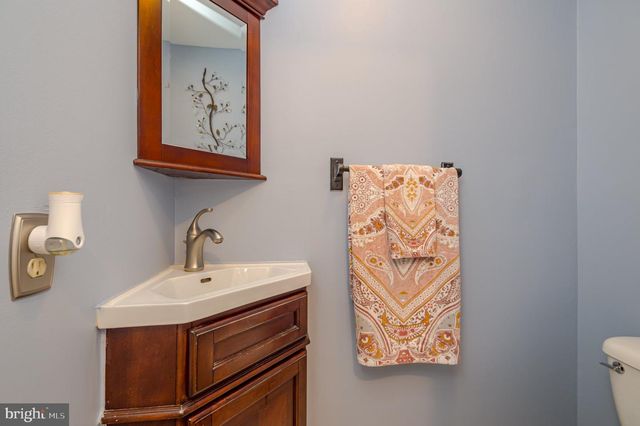 20 KELLY CT, Hamilton, NJ 08690
