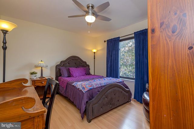 20 KELLY CT, Hamilton, NJ 08690