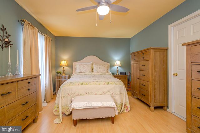 20 KELLY CT, Hamilton, NJ 08690