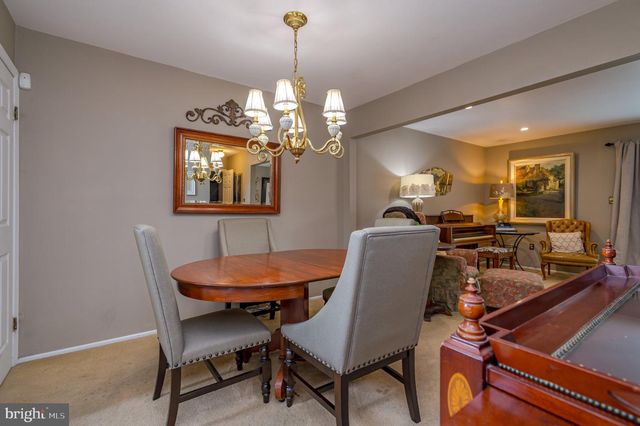 20 KELLY CT, Hamilton, NJ 08690