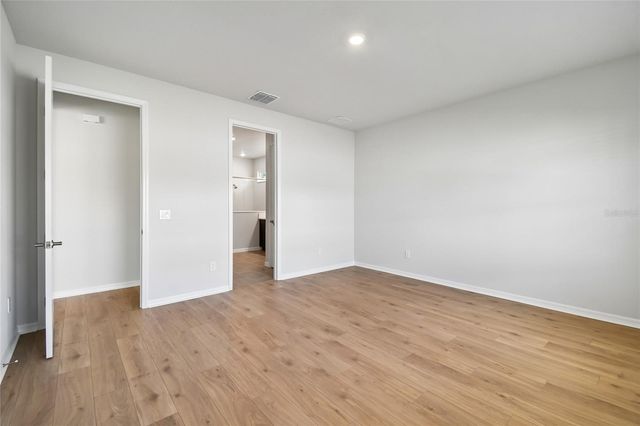 5842 NATIVE OAK STREET, Mount Dora, FL 32757