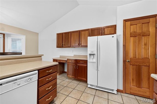 3201 Bear Tracks Drive, Wentzville, MO 63385