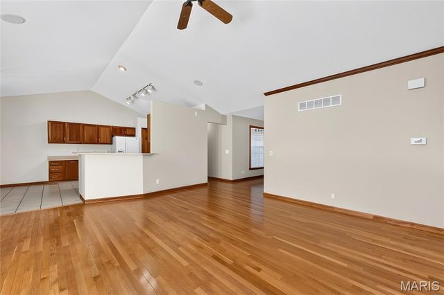 3201 Bear Tracks Drive, Wentzville, MO 63385