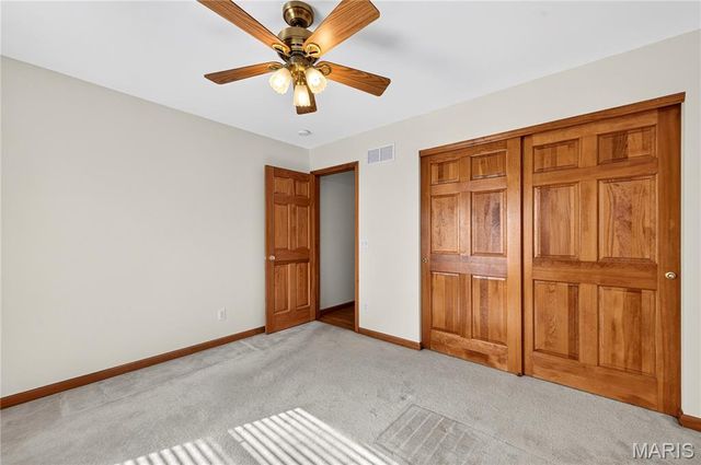 3201 Bear Tracks Drive, Wentzville, MO 63385