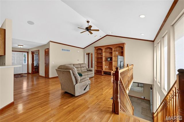 3201 Bear Tracks Drive, Wentzville, MO 63385