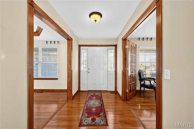 3201 Bear Tracks Drive, Wentzville, MO 63385