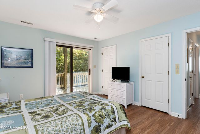 102 Wyndward Court, Emerald Isle, NC 28594