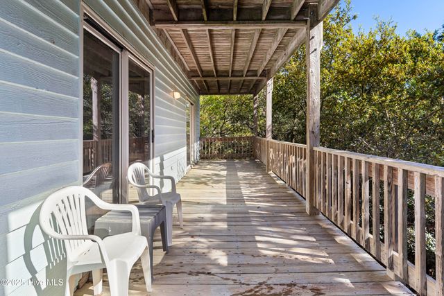102 Wyndward Court, Emerald Isle, NC 28594