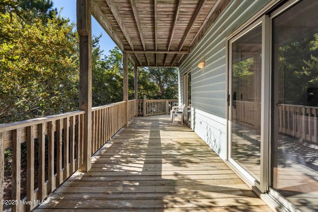 102 Wyndward Court, Emerald Isle, NC 28594