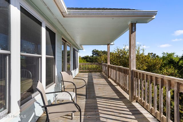 102 Wyndward Court, Emerald Isle, NC 28594