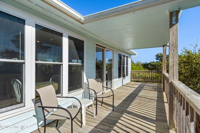 102 Wyndward Court, Emerald Isle, NC 28594