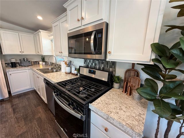 8297 Cottonwood Ave. Spc 30, Fontana, CA 92335