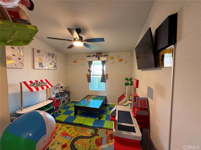 8297 Cottonwood Ave. Spc 30, Fontana, CA 92335