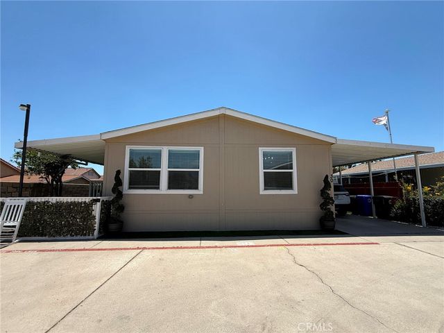 8297 Cottonwood Ave. Spc 30, Fontana, CA 92335