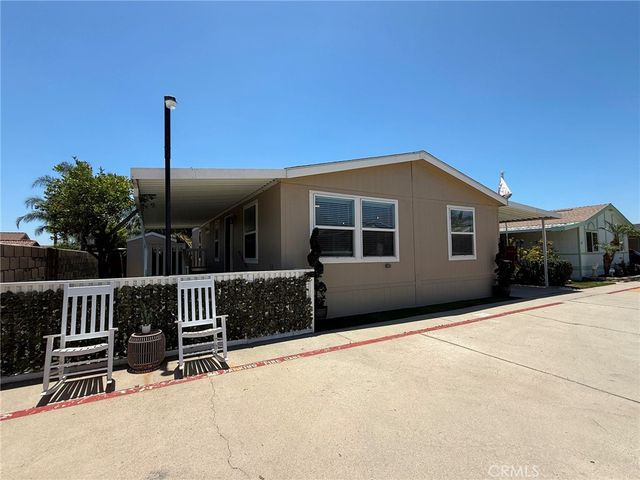 8297 Cottonwood Ave. Spc 30, Fontana, CA 92335