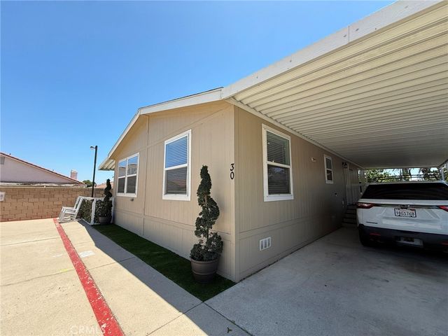 8297 Cottonwood Ave. Spc 30, Fontana, CA 92335