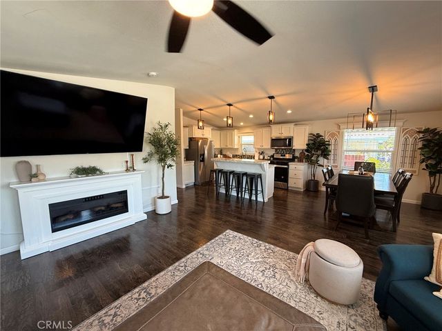 8297 Cottonwood Ave. Spc 30, Fontana, CA 92335