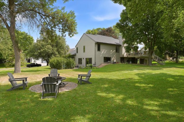 15809 Nursery Drive, Minnetonka, MN 55345