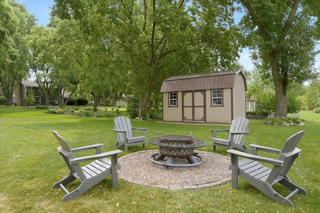 15809 Nursery Drive, Minnetonka, MN 55345