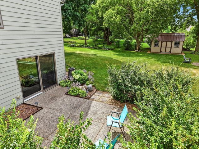 15809 Nursery Drive, Minnetonka, MN 55345