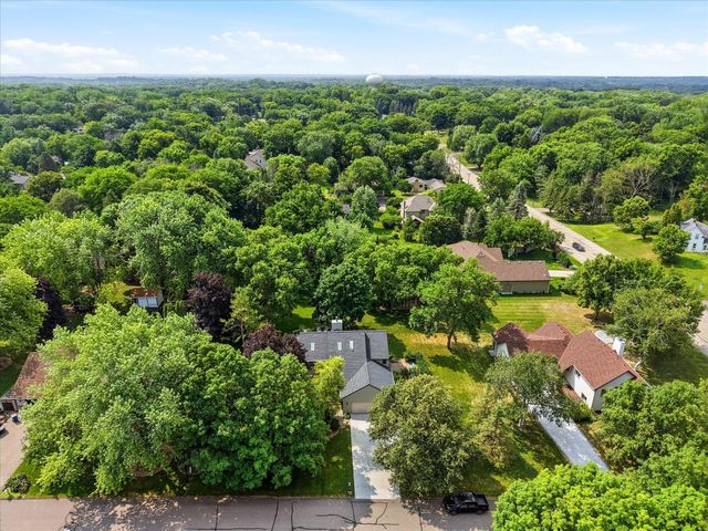 15809 Nursery Drive, Minnetonka, MN 55345