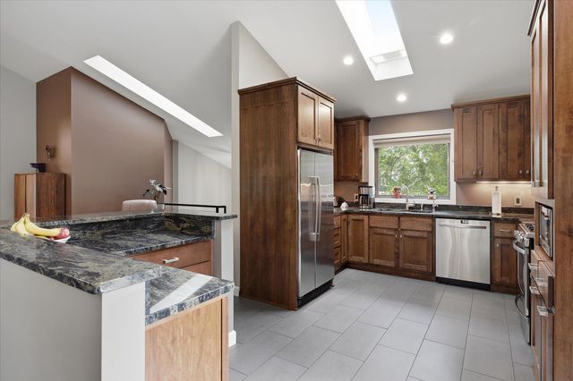 15809 Nursery Drive, Minnetonka, MN 55345