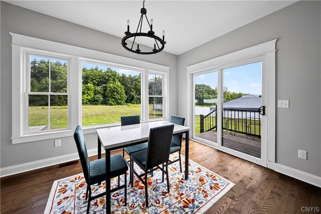 4534 Hollyshire, Clay, NY 13041