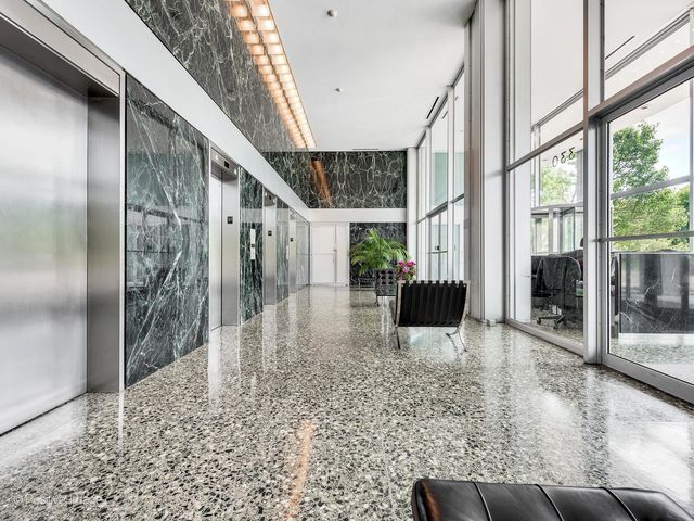 330 W Diversey Parkway 2701, Chicago, IL 60657