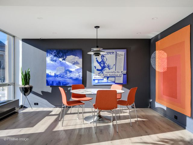 330 W Diversey Parkway 2701, Chicago, IL 60657