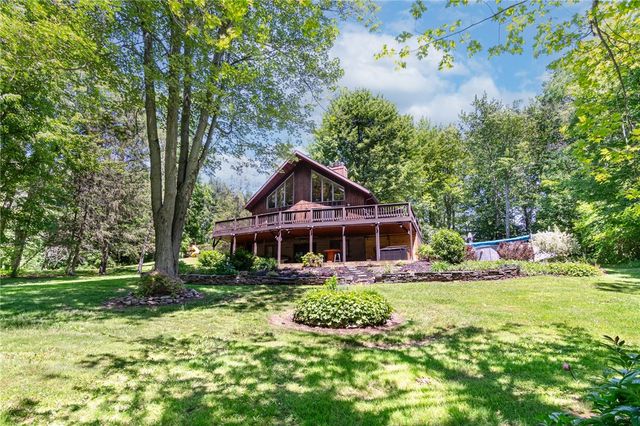 7733 East Port Bay Road, Wolcott, NY 14590
