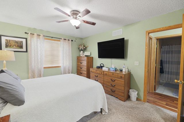 2033 S Crestline Ct, Wichita, KS 67209